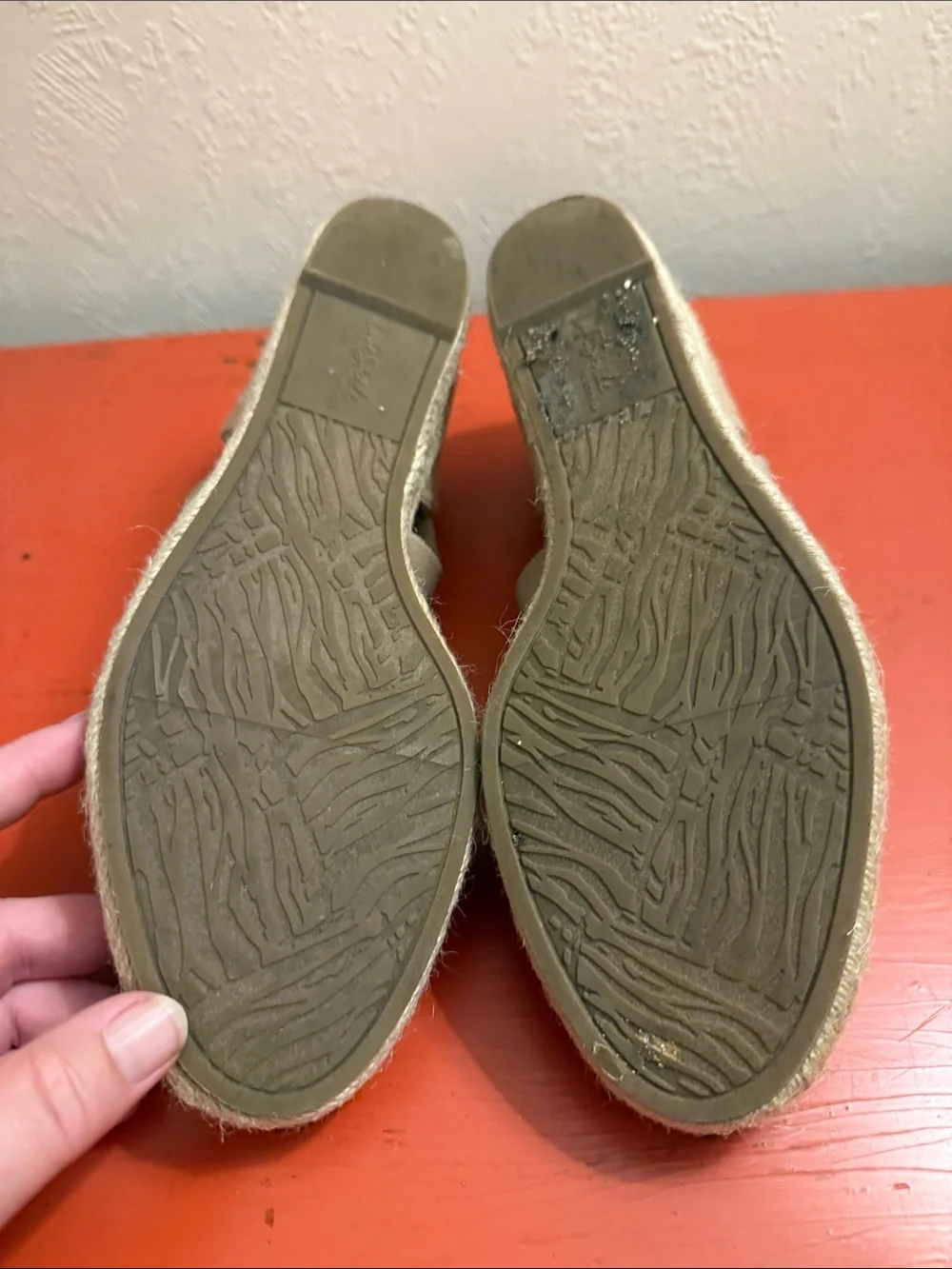 Life Stride Kascade Tan Beige Espadrille Wedge with Ankle Bow size 8.5